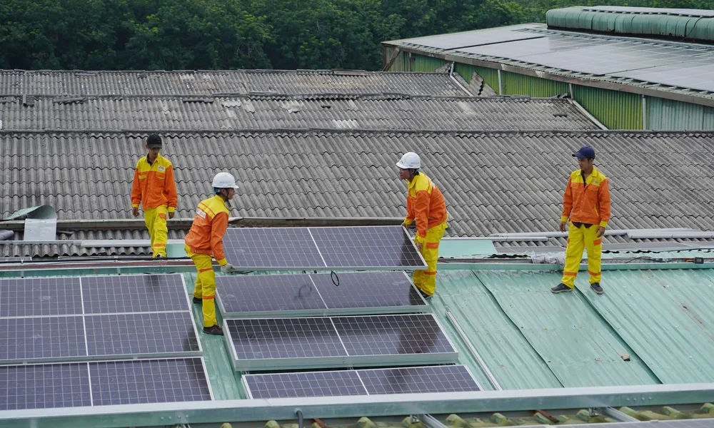 Fotowoltaika i OZE dla firm 2026: Kredyt Ekologiczny i magazyny energii